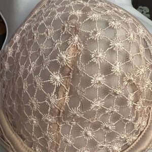 Victoria's Secret Beige Lace Bra